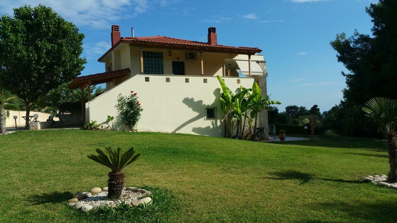 Villa Chris Посіді Екстер'єр фото